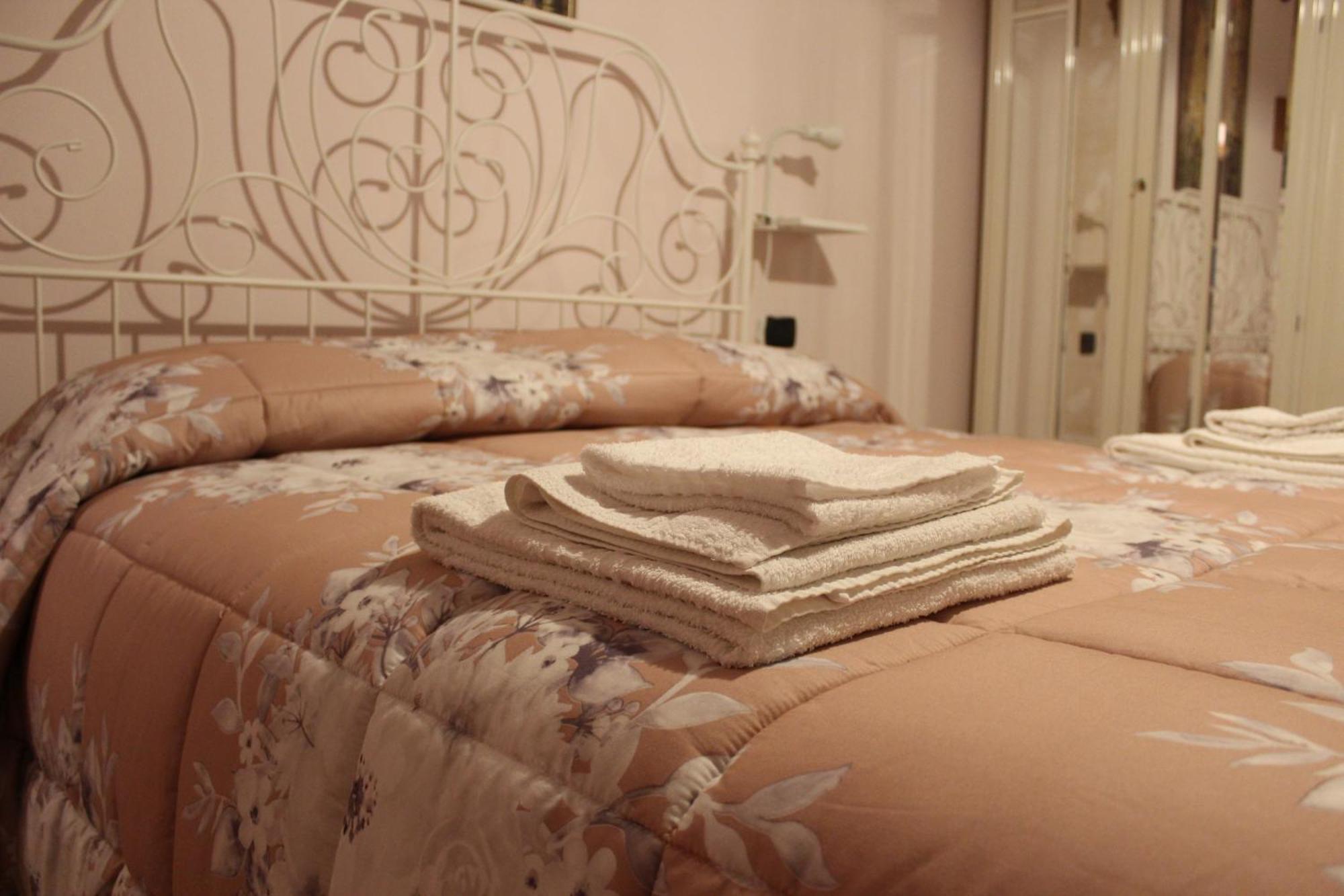 B&B Marilyn Ravenna Bagian luar foto